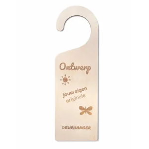 ontwerp jouw eigen originele deurhanger van hout - volledig gepersonaliseerd