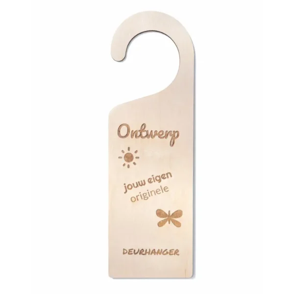 Maak je eigen gepersonaliseerde houten deurhanger